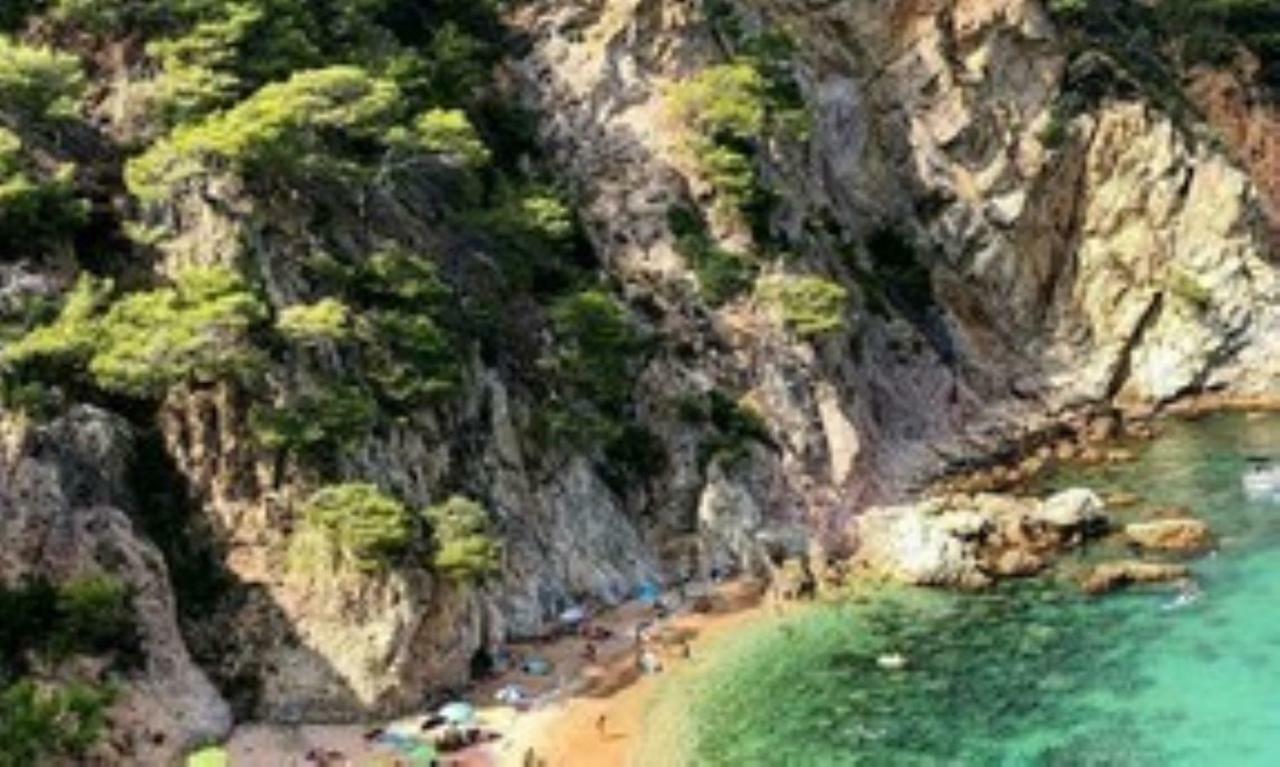 Cala Salions, Chalana I Apartment Girona Ngoại thất bức ảnh